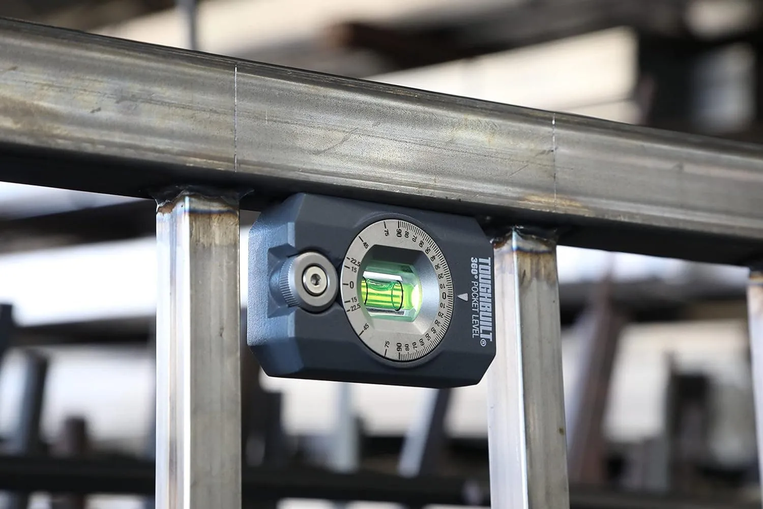 Nível De Bolso De 360°, Para Medidas De Qualquer Angulo, ToughBuilt®, TB-H2-L4R - Imagem 2